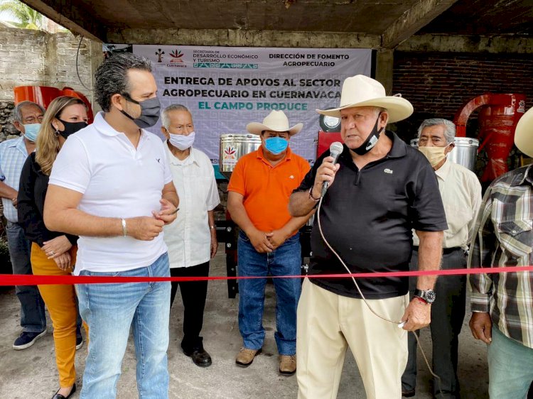 Entrega Antonio Villalobos insumos por más de 1 millón de pesos a 370 ejidatarios