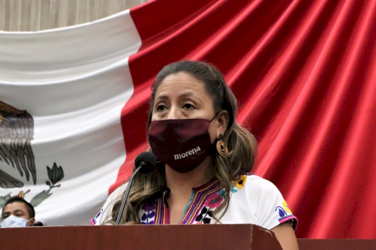 Ley de juicio político penaría corrupción burocrática: Flores
