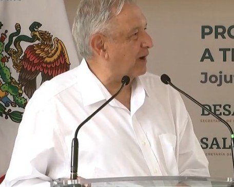 Supervisa presidente avance de reconstrucción por sismo