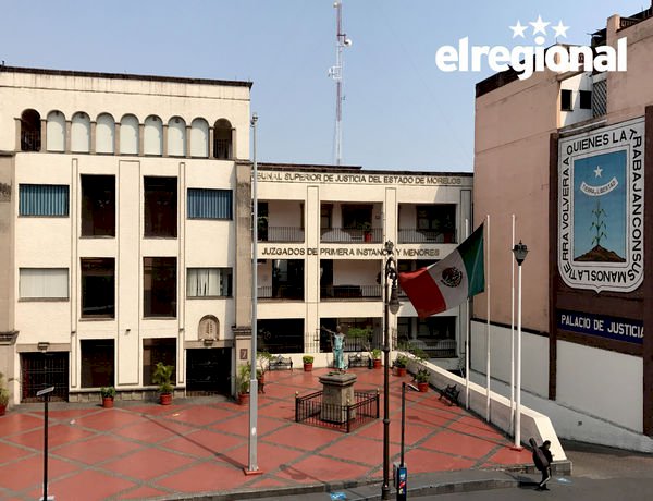 Tiraron en Tlaltizapán a joven mujer encobijada