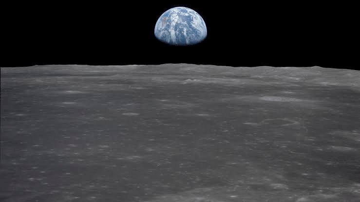 Hay abundante agua en la Luna: NASA