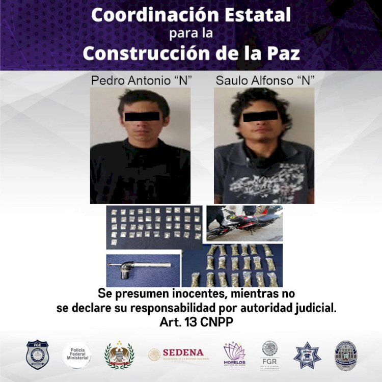 Cayeron dos sujetos en una moto con supuestos cristal y marihuana