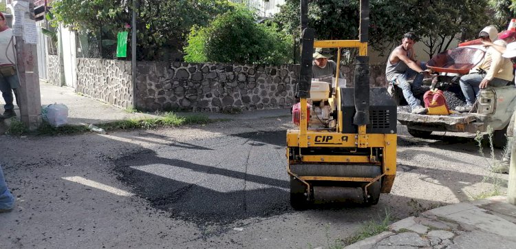 Atiende gobierno de Jiutepec bacheo tras daños por lluvias